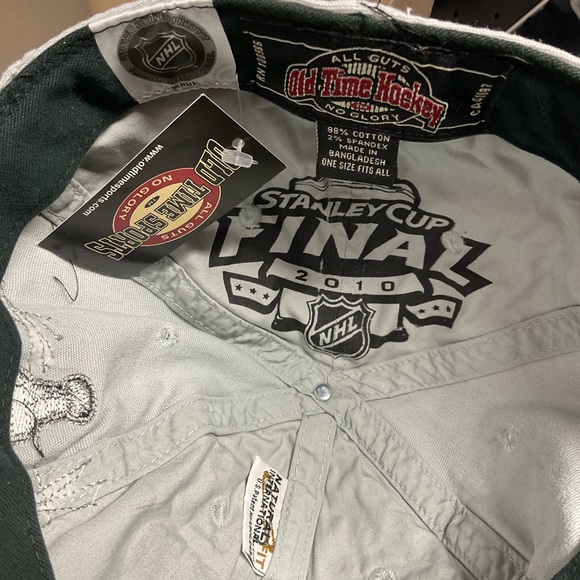 Chicago Blackhawks 2010 Stanley Cup Gray Cap Old Time Hockey Embroidered OSFA - Picture 7 of 7